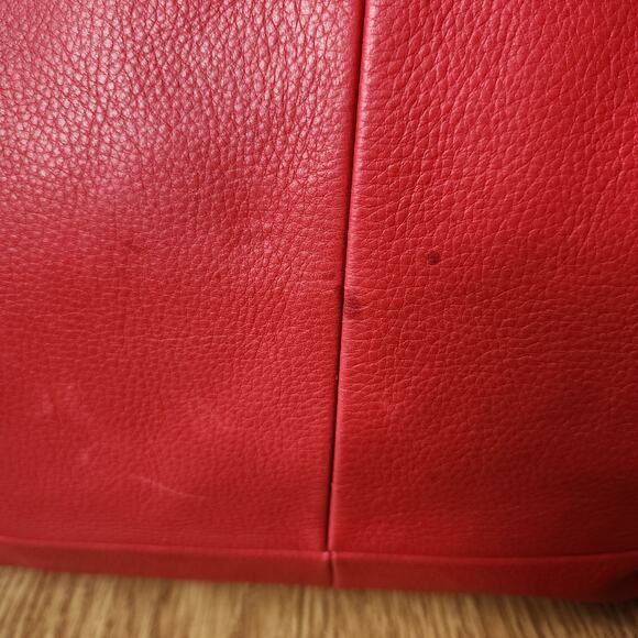 B. Makowsky Lipstick Red Textured Leather Shoulder Bag Adjustable Strap Purse - Picture 4 of 14